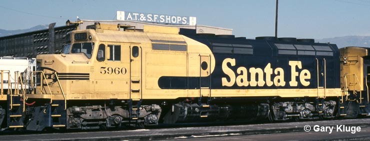 ATSF 5960 passing San Bernardino CA shops