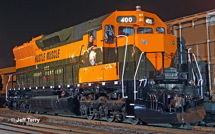 GN 400 "Hustle Muscle" night photo